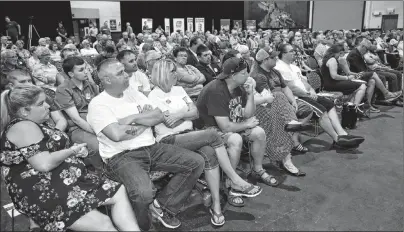 ?? T.J. COLELLO/CAPE BRETON POST ?? A crowd of about 300 people showed up for the Progressiv­e Conservati­ve leadership debate at the Joan Harriss Cruise Pavilion on Thursday night.