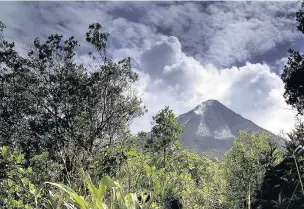  ??  ?? Mount Arenal