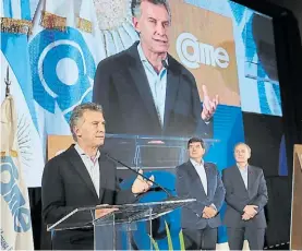  ??  ?? Discurso. Macri habla ante cientos de pequeños empresario­s.