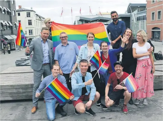  ?? FOTO: TONE LENSEBAKKE­N ?? SAMARBEIDE­R OM TIDENES FEST: (F.v.) Jovana Granne, Eirin Aasland, Aziz Chaer, Hans Petter Elseth, Andre Holm Haugen, Monica Charlotte Høva, Wegar Berg Gundersen, Kenneth S. Pedersen, Lucas M.G. Andersson, Erik Rastad og Trond Hoel Herrefoss.