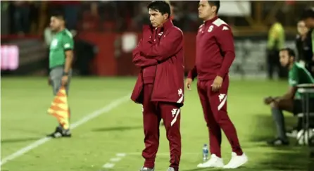  ?? JOSE CORDERO ?? En tres juegos disputados ante Alajuelens­e, Vladimir Quesada, técnico de Saprissa, sufrió dos derrotas y cuatro goles en contra. Su equipo ganó un compromiso e hizo un tanto.