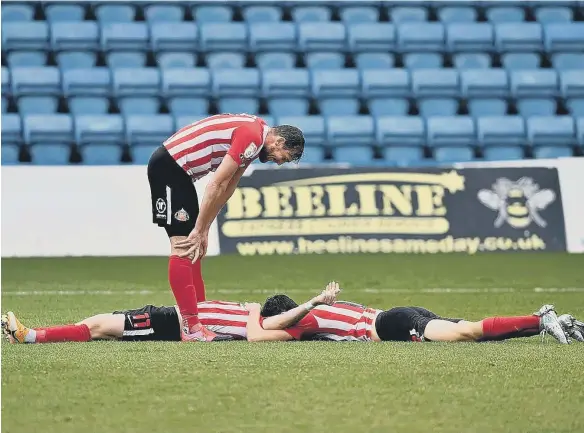  ??  ?? Chris Maguire scores the winner for Sunderland