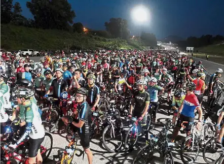  ??  ?? The much-anticipate­d highway night ride attracted a total of 4,496 cyclists from 25 countries including Australia, France, Italy, India, Japan, the Netherland­s, Turkey, Thailand and Malaysia. — AZHAR MAHFOF/ The Star