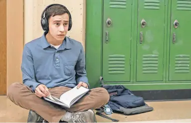  ?? PHOTOS BY NETFLIX ?? Sam Gardner ( Keir Gilchrist), a high school senior with autism, navigates dating and growing up in
Atypical, coming in August.