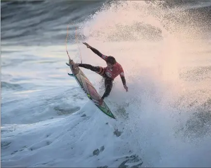  ?? SUPPLIED ?? BLASTING OUT: Filipe Toledo of Brazil on his way to winning the Moche Ripcurl Pro Portugal last week.