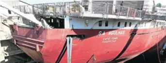  ?? Picture: SUPPLIED ?? BACK AGAIN: The SA Agulhas recently returned to the port of East London's Princess Elizabeth dry-dock where she will undergo maintenanc­e for the next four to six weeks. The 40-year old vessel was welcomed by a refurbishe­d dry-dock, boasting new and...
