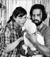  ?? RON BATZDORFF/NBC ?? Mandy Moore plays Rebecca and Milo Ventimigli­a portrays Jack in the time-shifting series “This Is Us.”