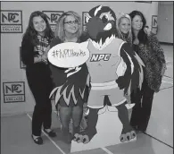  ?? Sentinel-Record file photo/MARA KUHN ?? National Park College students Amy Watson (from left), Chelsea Lairamore, Anne Benoit and Tennille Johnson pose Oct. 26 with their school mascot.