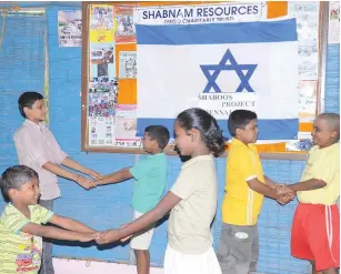  ?? (The Shabbat Project) ?? JEWS FROM INDIA take part in a pre-Shabbat Project ceremony in Rangarajap­uram during the run-up to last years global event.