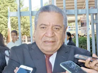  ??  ?? Alfredo Botello Montes, Secretario de Educación del estado.
