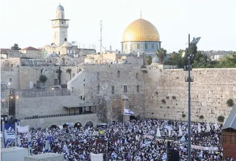  ?? (Marc Israel Sellem/The Jerusalem Post) ?? JEWS CELEBRATE Jerusalem Day at the Western Wall.