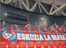  ??  ?? TARTAN TOAST: ‘Eskozia La Brava’ (Scotland the Brave) Eibar fans group