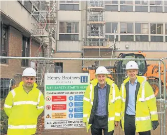  ??  ?? Henry Brothers and Franklin Ellis Architects have announced that works have begun on the second phase of Loughborou­gh University’s major refurbishm­ent of its existing science buildings. Pictured, left to right: Jim Henry, project manager at Henry Brothers Midlands, Andy Dowding, partner at Franklin Ellis Architects, and Ian Taylor, managing director at Henry Brothers Midlands.