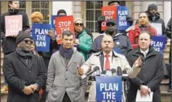  ?? BARRY WILLIAMS/FOR NEW YORK DAILY NEWS ?? Francisco Marte, United Bodegas of America spokesman, addresses ban on plastic bags at a rally last week at City Hall.