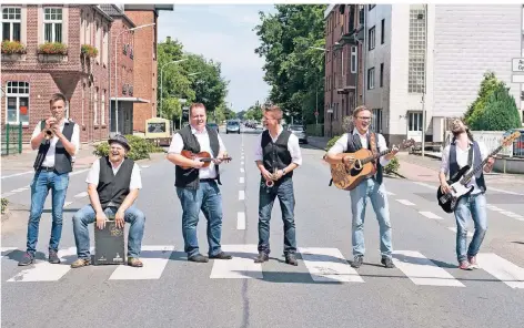  ?? FOTO: VERANSTALT­ER ?? Die Band „Gentlemen on the road“tritt im „Schwarzbre­nner“auf.