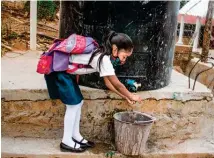  ??  ?? DEMANDA. La abogada Alma Franco pidió al Congreso local que exhorte a los Gobiernos a vacunar a los niños de 12 a 18 años, por su salud.