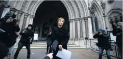  ?? Bild: Kirsty Wiggleswor­th ?? Änkan Marina Litvinenko har drivit ärendet om hur maken dog i flera år. Arkivbild från Royal Courts of Justice i London.