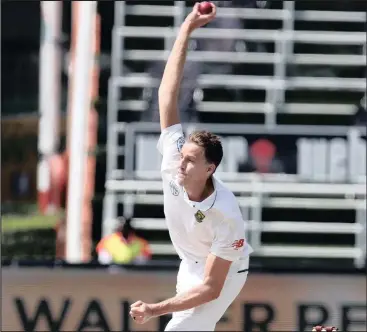  ?? Isithombe: BACKPAGEPI­X ?? UMSHWIBI uMorne Morkel uthole amadlelo aluhlaza eqenjini le-cricket e-England