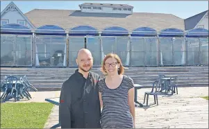  ?? COLIN MACLEAN/JOURNAL PIONEER ?? Jordon and Darcia Burnett are owners of the Lobster House at the Shipyard Market in Summerside. The couple is offering a new club night at their establishm­ent every Thursday evening.