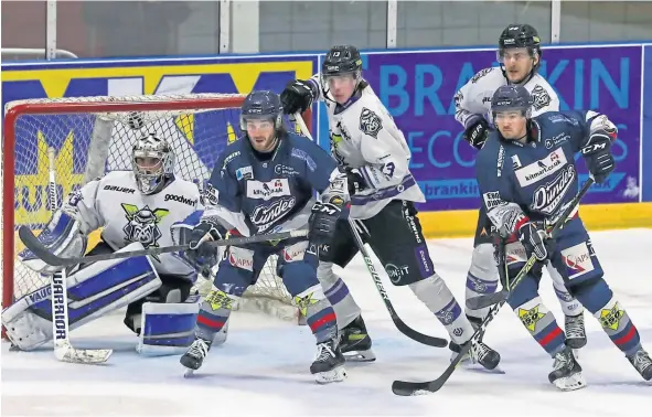  ?? ?? Stars’ Philippe Sanche and Craig Garrigan go on the attack in the win over Manchester Storm on Thursday at Dundee Ice Arena.