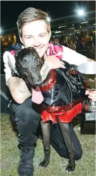  ??  ?? Above: Jake Collins collects the spoils with Dyna Hunter in Saturday night’s Warragul Cup.