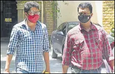  ?? ANSHUMAN POYREKAR/HT ?? Siddharth Pithani (left) at NCB office.
