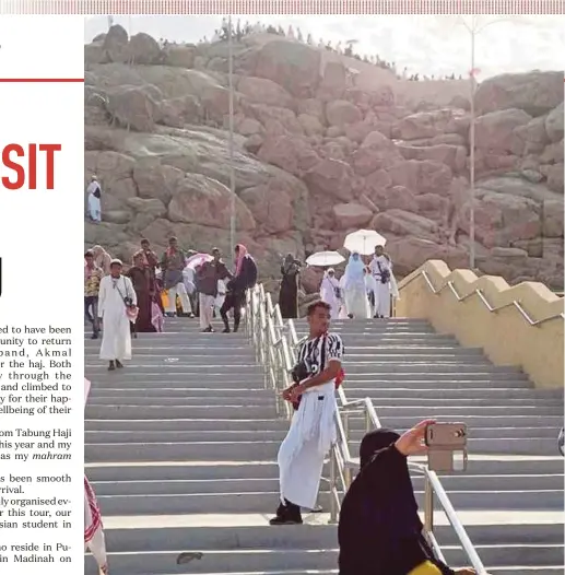  ??  ?? Haj pilgrims visiting Jabal Rahmah near Makkah yesterday.
