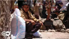  ??  ?? After years of war, around 80% of Yemenis are dependent on humanitari­an aid