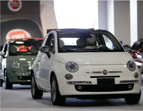  ??  ?? Más sustentabl­es. Fiat planea dejar de vender sus autos de combustibl­es diésel en 2022.