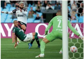  ?? ?? Equaliser…Gabriel Barbosa scores for Flamengo