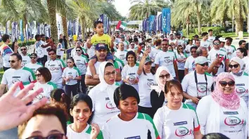  ?? Virendra Saklani/Gulf News ?? The Unity Run, which is part of the ongoing Dubai Fitness Challenge, sees families and friends coming together to celebrate the diversity and inclusiven­ess of the UAE.