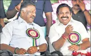  ?? PTI ?? Palaniswam­i and Panneersel­vam: rivals, comrades, rivals again.