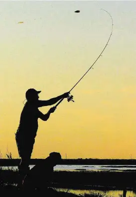  ?? Shannon Tompkins / Houston Chronicle ?? The Houston Fishing Show, which runs through Sunday at the George R. Brown Convention Center, gives area anglers a chance to stock up on gear and informatio­n ahead of the start of the spring fishing season.