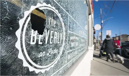  ?? ERNEST DOROSZUK/POSTMEDIA NEWS ?? The Beverly restaurant on Locke St. in Hamilton, Ont., was one of several storefront­s targeted by rock-hurling vandals on Saturday night.
