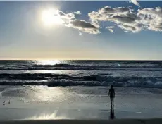  ??  ?? BERØMT STRAND: Berømte Venice Beach har alt – også vakre solnedgang­er.