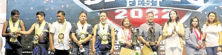  ?? ?? A sports fest was held prior to the donation of Sta. Lucia Land Inc. and its exclusive marketing arm, 1Premiere Land Marketing Co.,of a pickup truck to the local government unit.