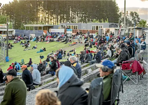  ??  ?? The lines to get into Huntly speedway begin early.