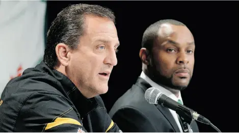  ?? Don Healy/Postmedia News ?? Tiger-Cats head coach Kent Austin, left and Roughrider­s counterpar­t Corey Chamblin address the media on Wednesday.