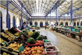  ?? ?? O Mercado Municipal, de 1930, é um projeto arquitetón­ico de Cassiano Branco