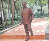  ??  ?? The statue of Colombian writer Gabriel Garcia Marquez, by Cuban artist Jose Villa Soberon, in Havana, Cuba.