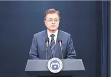  ??  ?? El presidente de Corea del Sur, Moon Jae-in, ayer durante una conferenci­a de prensa tras su encuentro con el líder norcoreano Kim Jong-un.