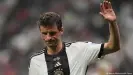  ?? ?? La titularisa­tion de Thomas Müller lors des trois matchs a notamment été reprochée à Hansi Flick