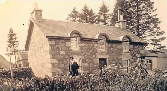  ??  ?? Craigie reader Hilary Macleod wonders if readers recognise this house. She provides a few clues on the left.