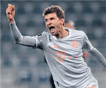  ?? /EFE. ?? Thomas Müller celebra su segundo gol del partido, el 4-0 para el Múnich.