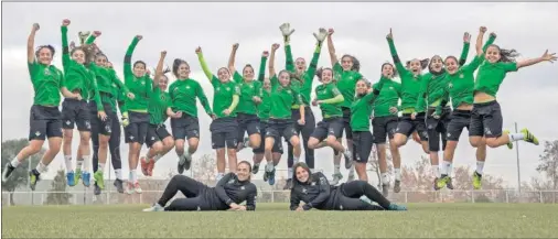  ??  ?? IMPULSO VERDIBLANC­O. El Betis Femenino empieza el año en octavo lugar y con el gran reto de mantenerse en puestos de Copa de la Reina.