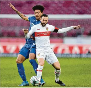  ?? Foto: Eibner ?? Kapitän Gonzalo Castro (vorne) hat insgesamt drei Jahre für den VFB Stuttgart gespielt, wenn er den Klub nach Ende der laufenden Saison verlässt.