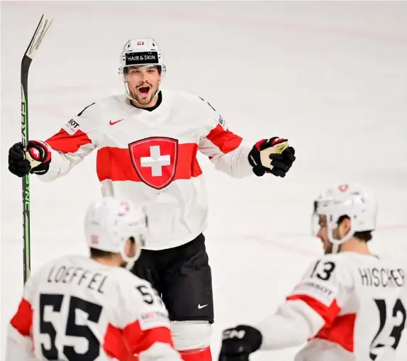  ?? ?? ■
Schweiz med Kevin Fiala i mitten framstår som en av hetaste guldkandid­aterna.