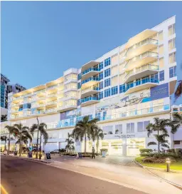  ??  ?? Paseo Caribe es una comunidad vibrante, con opciones residencia­les para todos los que buscan vivir al máximo en un entorno único.