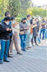  ?? GUSTAVO VARGAS ?? Las empresas están brindando transporta­ción de ida y vuelta