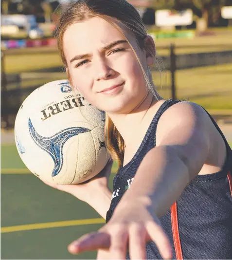  ?? Picture: ALAN BARBER ?? Leopold netballer Lucy Mawson has been selected to represent Victoria at the School Sport Australia Championsh­ips.